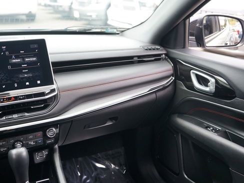 Used 2023 Jeep Compass Trailhawk image 25