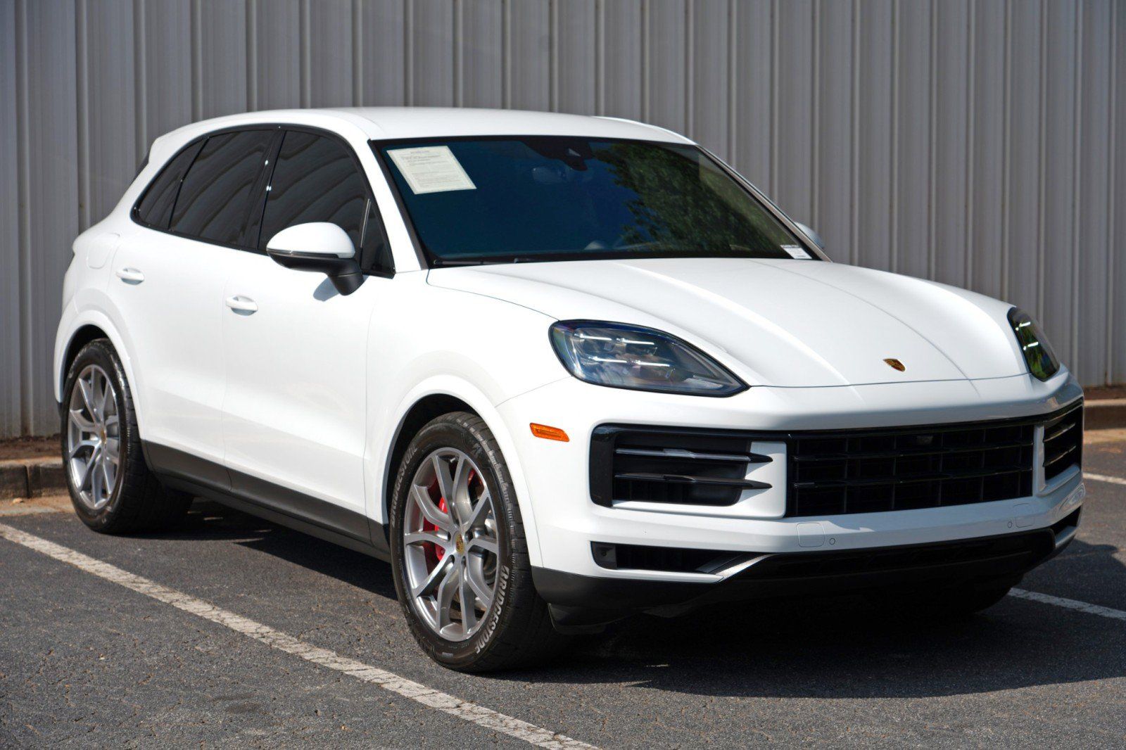 Used 2024 Porsche Cayenne S w/ Sport Chrono Package AWD/4WD image 61
