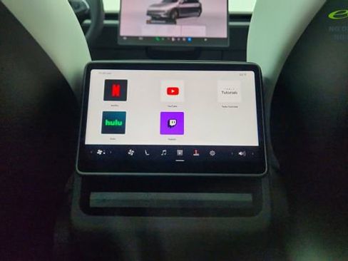Used 2026 Tesla Model Y Performance AWD/4WD image 54