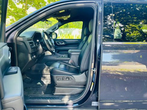 Used 2022 Chevrolet Tahoe LS image 9