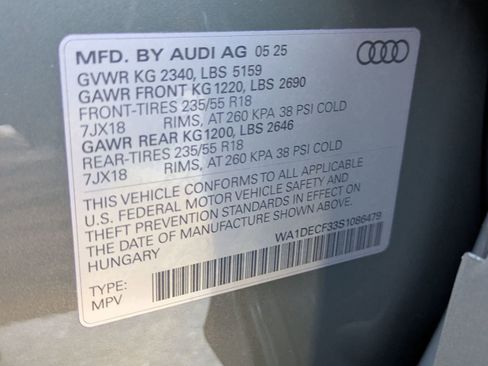 Used 2025 Audi Q3 2.0T Premium w/ Convenience Package image 17