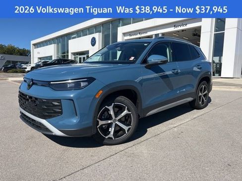 New 2026 Volkswagen Tiguan SE image 1