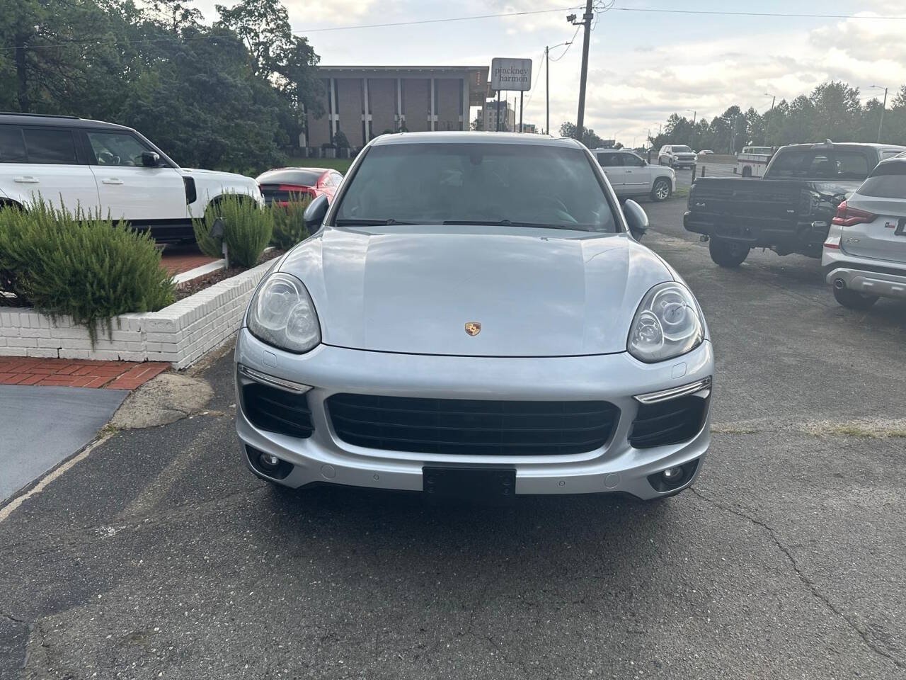 Used 2017 Porsche Cayenne Platinum Edition AWD/4WD image 6