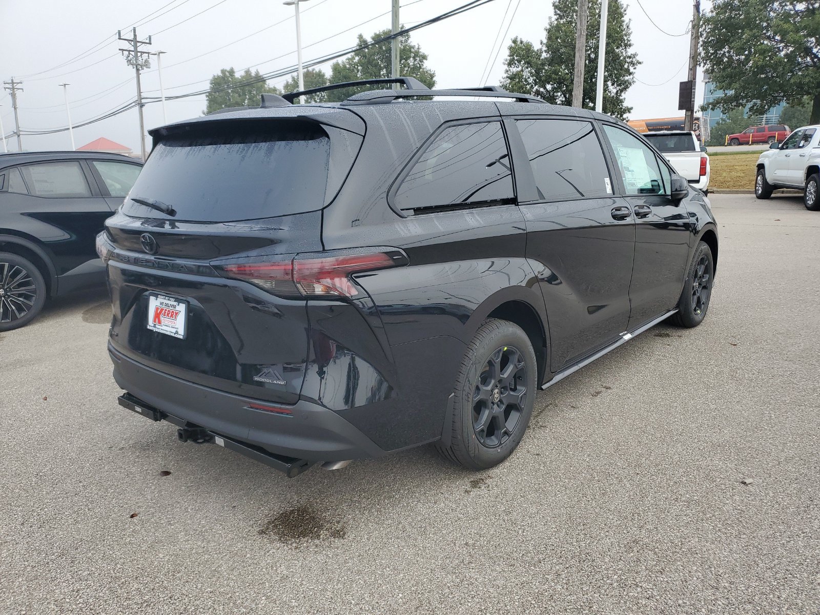 New 2026 Toyota Sienna XLE Woodland Edition AWD/4WD image 4