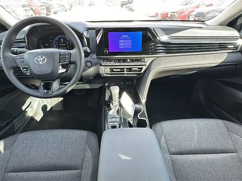 New 2025 Toyota Camry Hybrid image 22