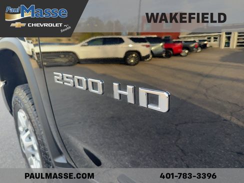 Used 2024 Chevrolet Silverado 2500 LT AWD/4WD image 13