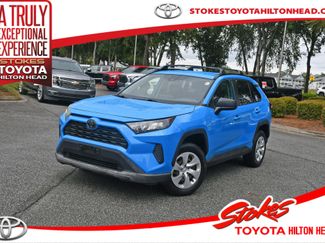 Used 2019 Toyota RAV4 LE FWD video 1