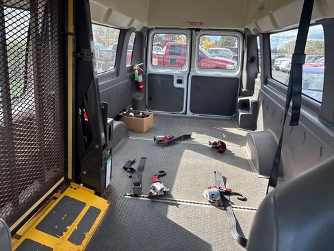 Used 2013 Ford E-350 and Econoline 350 Extended Super Duty w/ PWR Group image 22