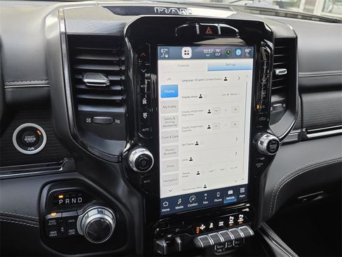 Used 2022 RAM 1500 Limited w/ Body Color Bumper Group image 17