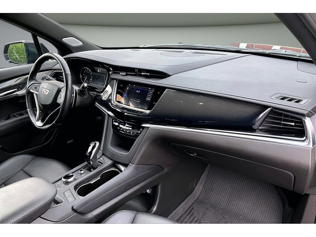 Used 2024 Cadillac XT6 Sport w/ LPO, Floor Liner Package AWD/4WD image 41