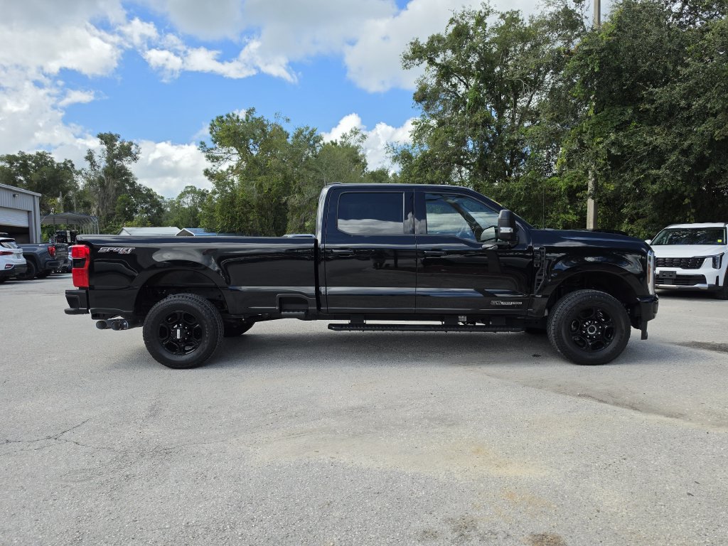 Used 2024 Ford F350 XLT w/ XLT Premium Package AWD/4WD image 3
