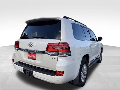 Used 2019 Toyota Land Cruiser w/ Carpet Mat Package AWD/4WD image 2