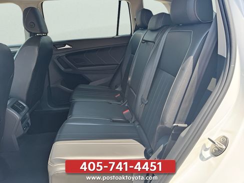 Used 2024 Volkswagen Tiguan SE AWD/4WD image 28
