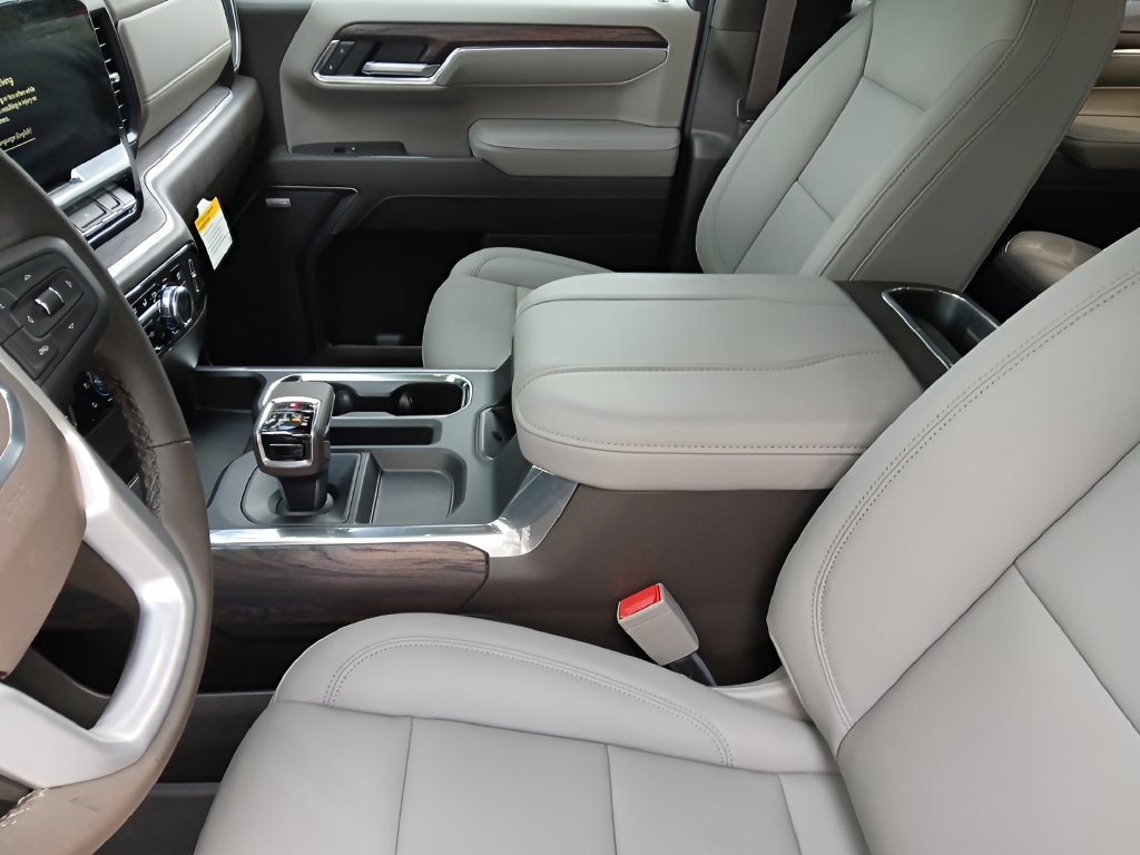 New 2026 GMC Sierra 1500 SLT w/ SLT Convenience Package RWD image 9
