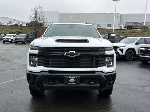 Used 2025 Chevrolet Silverado 2500 Custom w/ Custom Convenience Package image 2