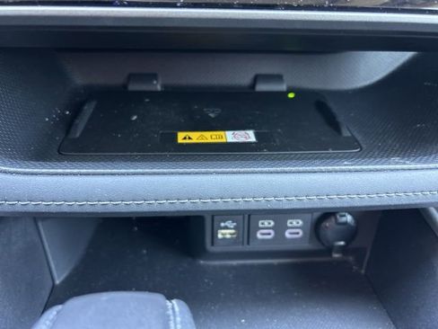 Used 2023 Toyota Highlander XLE image 21