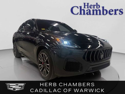 Used 2023 Maserati Grecale GT image 1