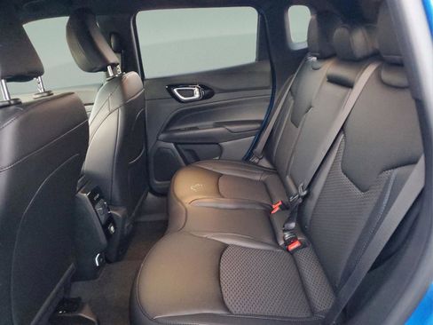 New 2026 Jeep Compass Latitude AWD/4WD image 11