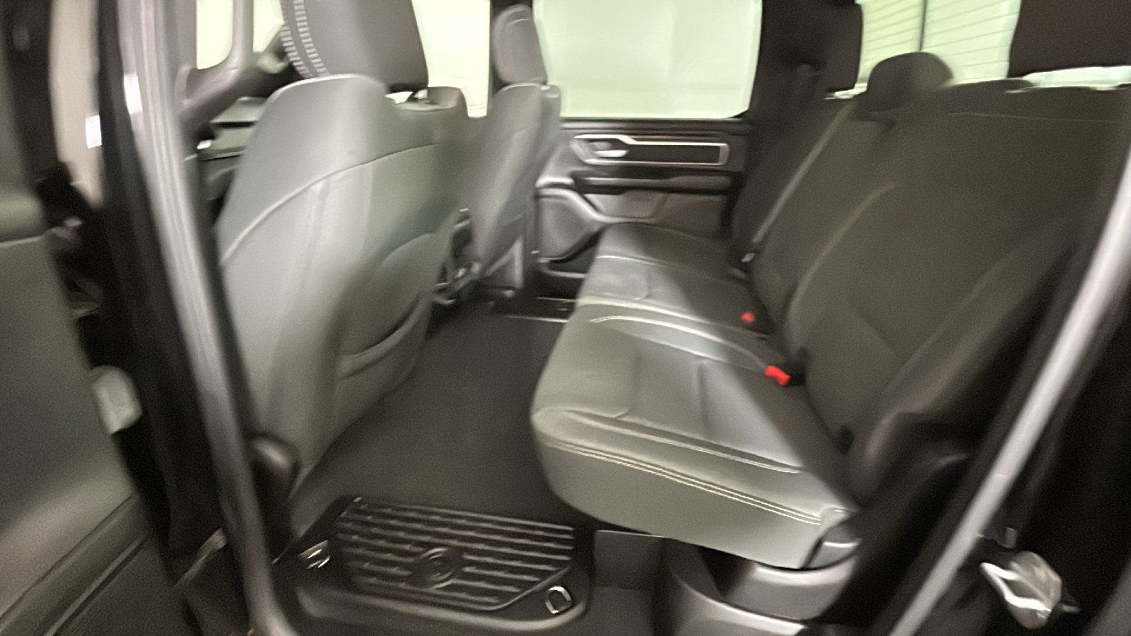 Used 2022 RAM 1500 Big Horn AWD/4WD image 31