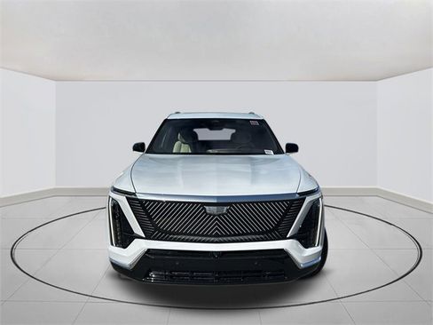 New 2026 Cadillac Vistiq Luxury image 2