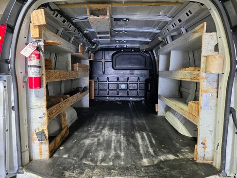 Used 2021 Chevrolet Express 2500 w/ Driver Convenience Package RWD image 16