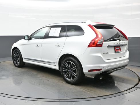 Used 2017 Volvo XC60 T5 Dynamic w/ Preferred Option Package image 4