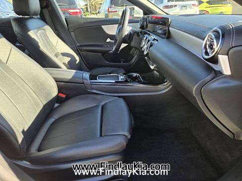 Used 2025 Mercedes-Benz CLA 250 image 19