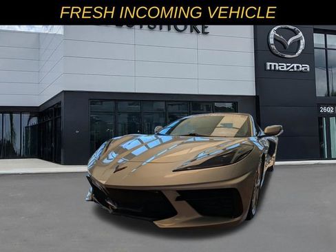 Used 2022 Chevrolet Corvette Stingray Premium Cpe w/ Engine Appearance Package image 5