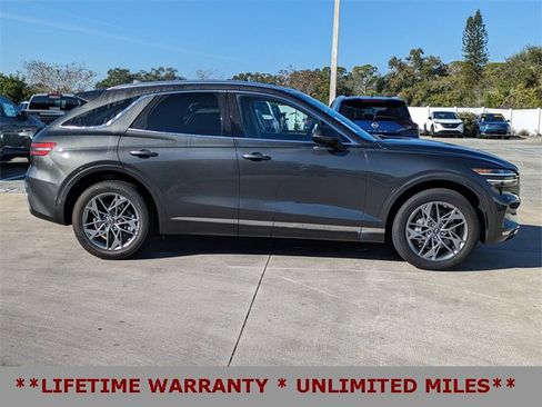 Used 2025 Genesis GV70 2.5T image 4