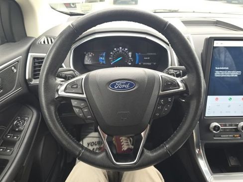 Used 2021 Ford Edge Titanium w/ Class II Trailer Tow Package AWD/4WD image 16