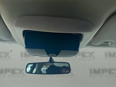 Used 2018 Ford Edge SEL FWD image 24