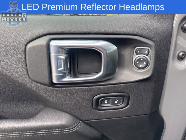 Used 2021 Jeep Wrangler Unlimited Sahara AWD/4WD image 23