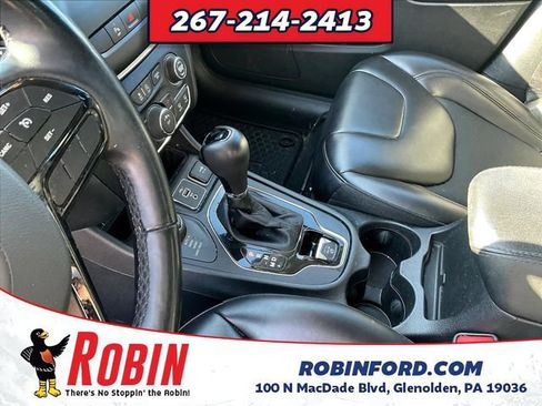 Used 2020 Jeep Cherokee Latitude Plus AWD/4WD image 19