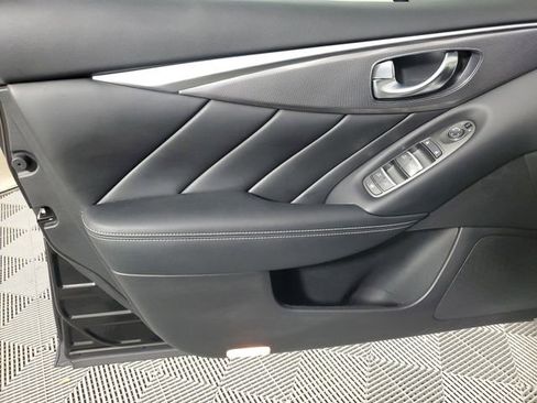 Used 2015 INFINITI Q50 Premium w/ Navigation Package image 17