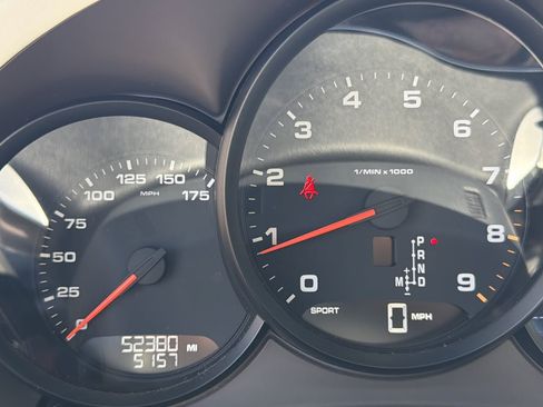 Used 2015 Porsche Cayman RWD image 22