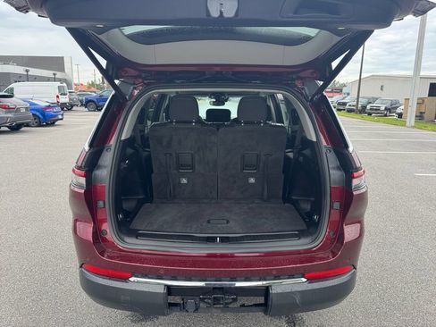 Used 2021 Jeep Grand Cherokee L Laredo w/ Luxury Tech Group I AWD/4WD image 18