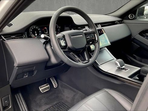 Certified 2025 Land Rover Range Rover Evoque Dynamic SE image 17