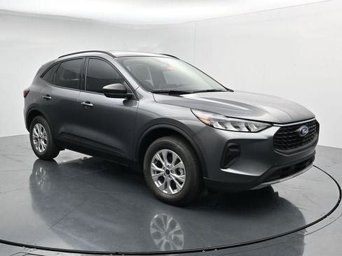 New 2026 Ford Escape Active w/ Tech Pack #1 AWD/4WD image 3