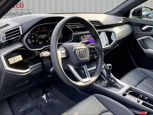 Used 2025 Audi Q3 2.0T Premium w/ Convenience Package AWD/4WD image 17
