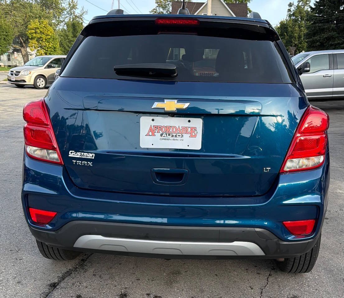 Used 2020 Chevrolet Trax LT w/ LT Convenience Package FWD image 15
