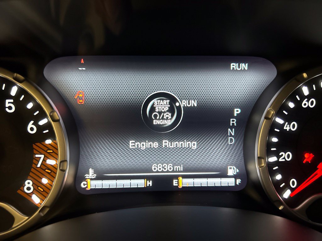 Used 2023 Jeep Renegade Latitude AWD/4WD image 21