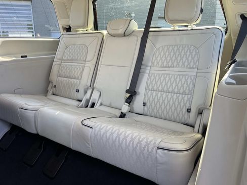 Used 2024 Lincoln Navigator Black Label AWD/4WD image 20