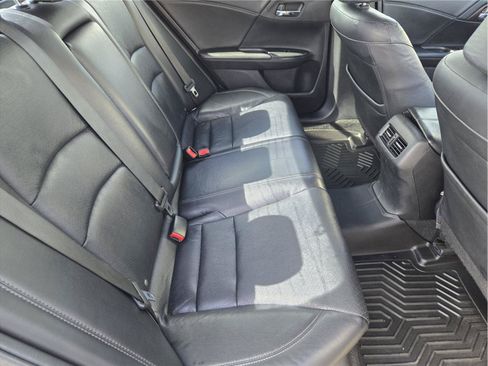 Used 2015 Honda Accord EX-L image 29