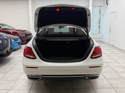 Used 2017 Mercedes-Benz E 300 4MATIC image 18