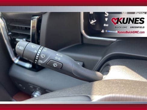 New 2026 GMC Sierra 2500 Denali Ultimate image 17