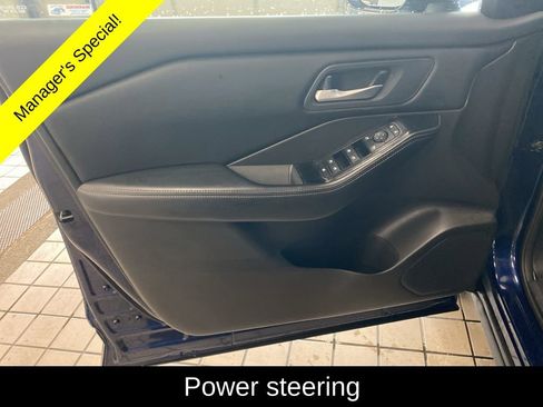 Used 2024 Nissan Rogue SV image 9