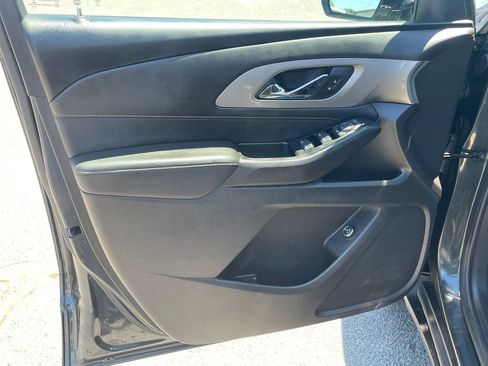 Used 2019 Chevrolet Traverse LT AWD/4WD image 11
