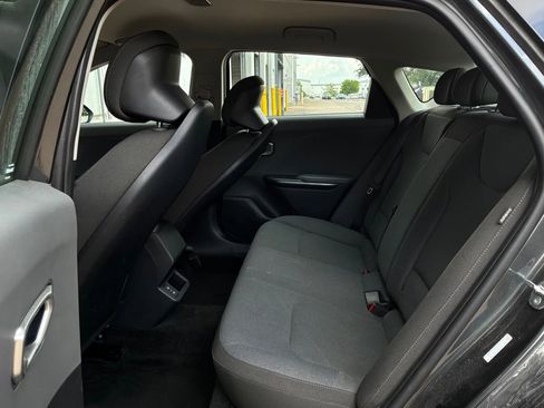 Used 2025 Kia K4 FWD image 11