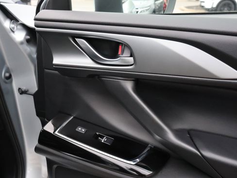 Certified 2023 MAZDA CX-9 Touring Plus AWD/4WD image 8