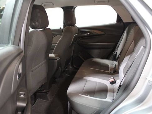 Used 2023 Chevrolet TrailBlazer LS FWD image 14